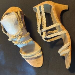 Donald J Pliner cork and elastic braided sandles, size 6, natural/sand